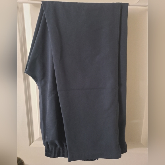 Figs Medium Women's Scrub Pants in Dark Harbor - Picture 3 of 4